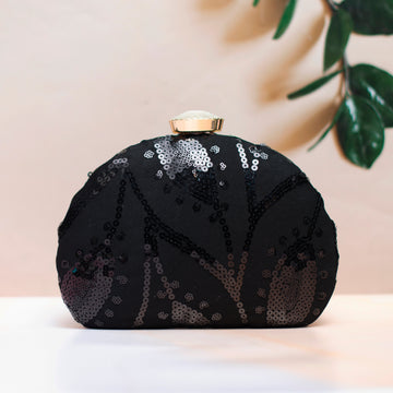 Black Leaf Pattern Sequins Embroidery Clutch