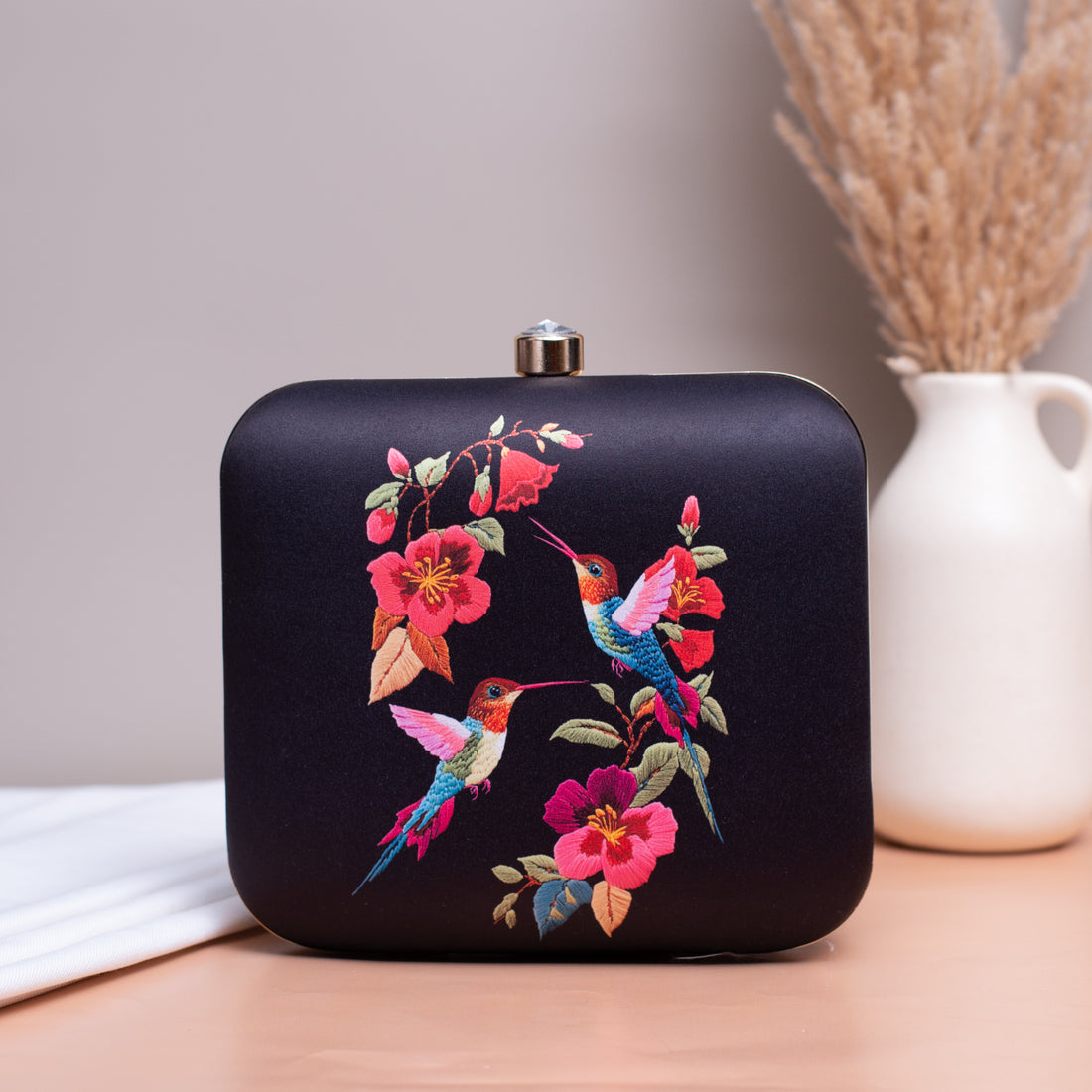 Artklim Black Based Bird And Flowers Printed Clutch