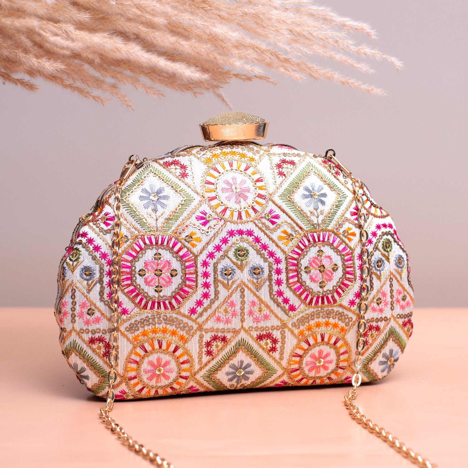 Artklim White Based Pink Threadwork Embroidery Clutch