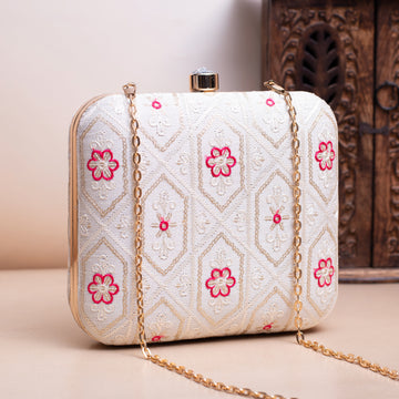 Artklim White Based Red Floral Threadwork Embroidery Clutch