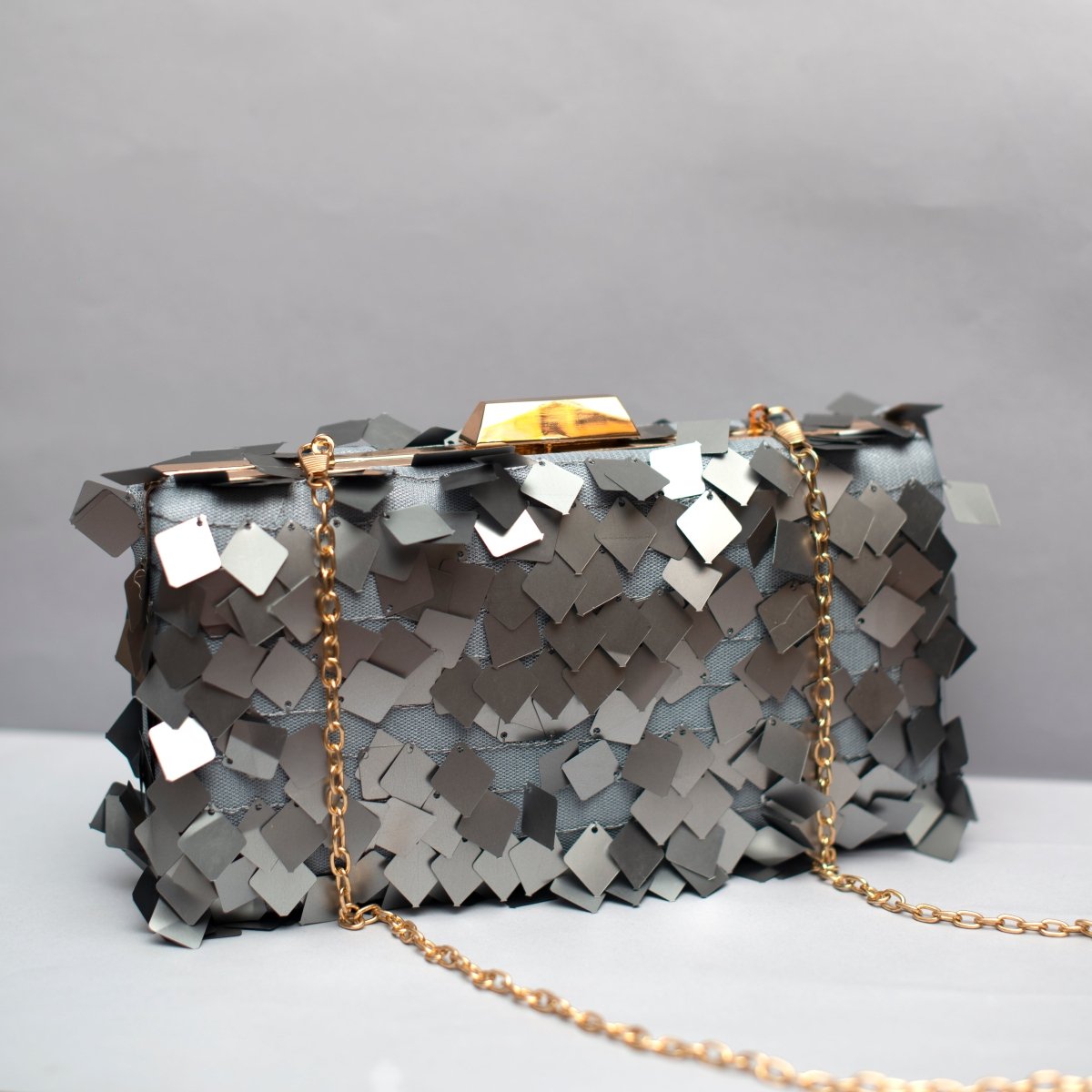 Silver Embellished Sequins Party Clutch