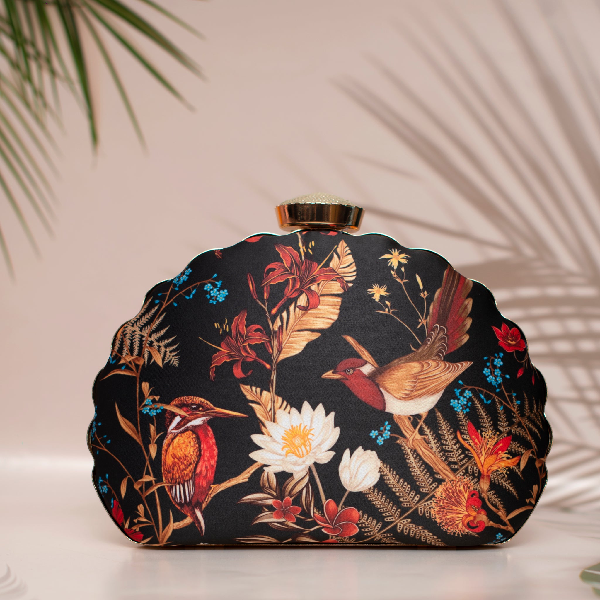 Artklim Black Bird Island Printed D-shape Clutch