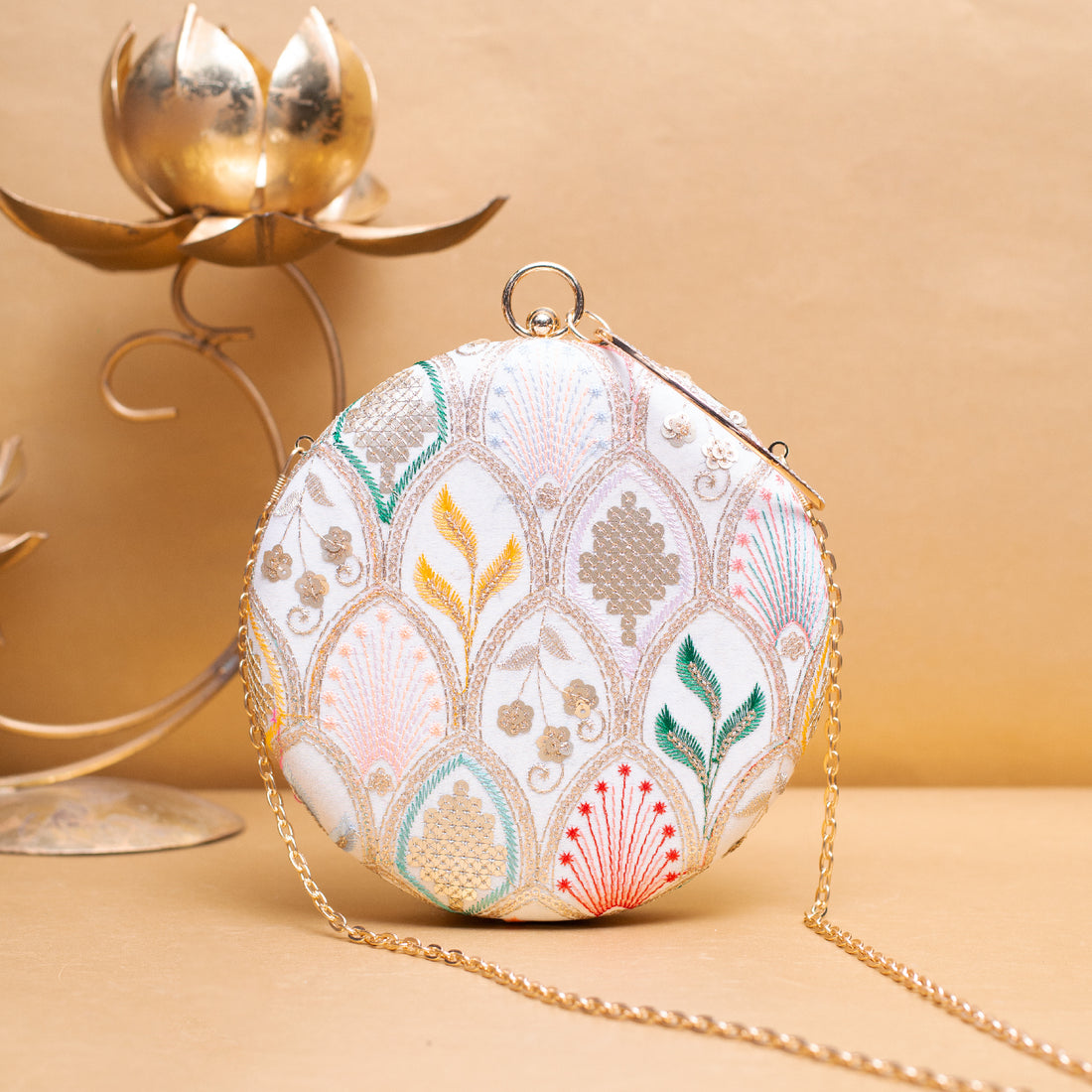 Artklim White Based Silver Sequins Embroidery Clutch