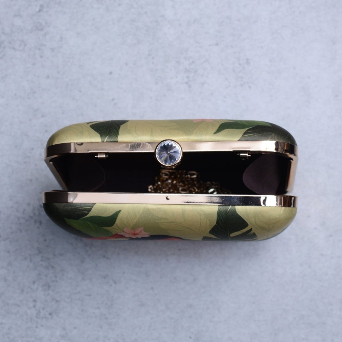 Artklim Green Based Indian Girl Portrait Printed Clutch