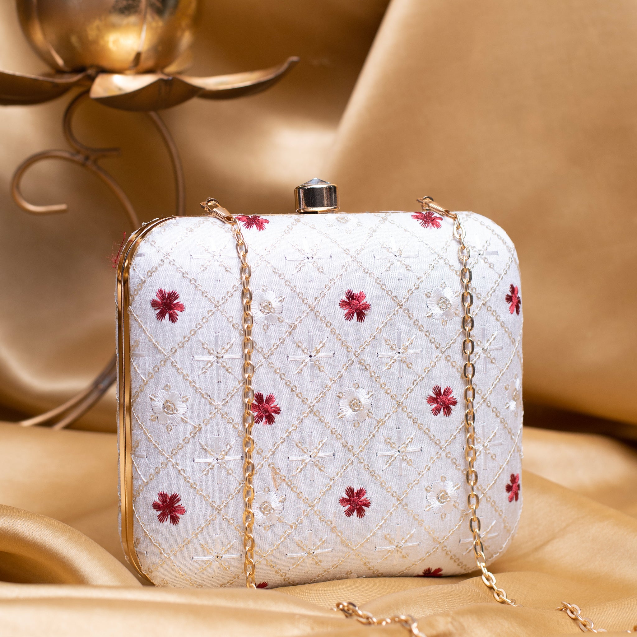 Artklim White Based Maroon Floral Embroidery Clutch