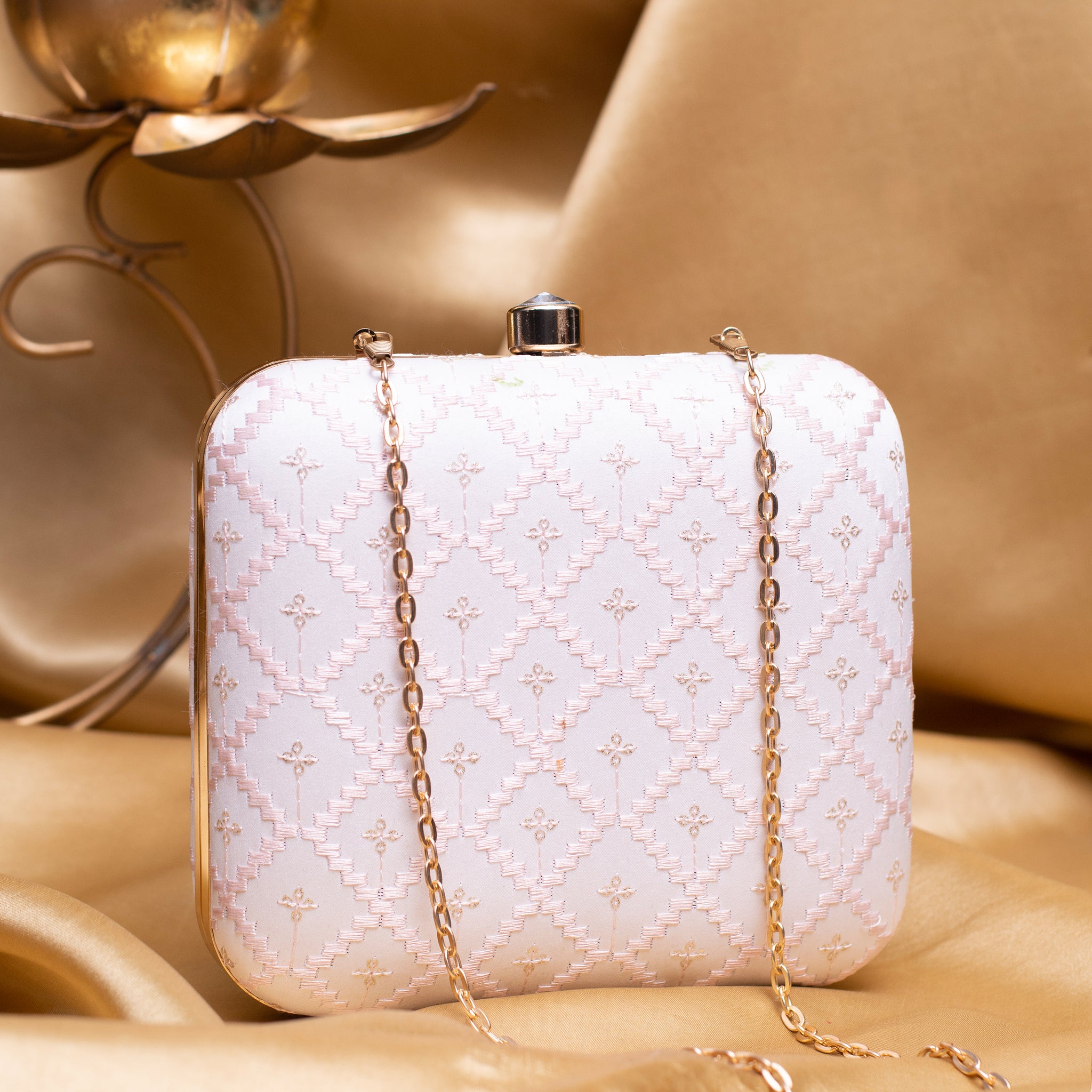 Artklim White Based Threadwork Embroidery Clutch