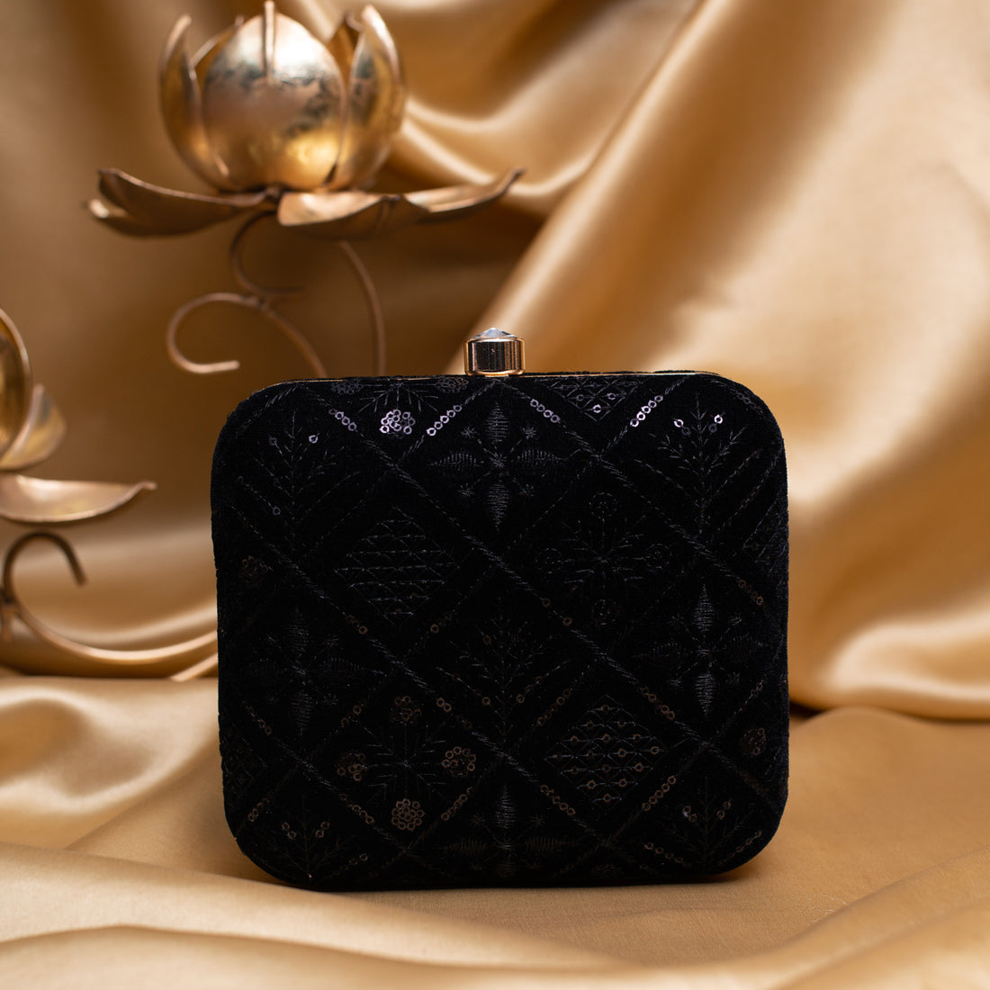 Artklim Black Based Sequins Embroidery Clutch