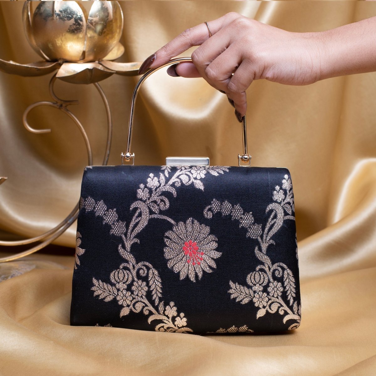 Artklim Black Based Silver Floral Pattern Brocade Fabric Clutch