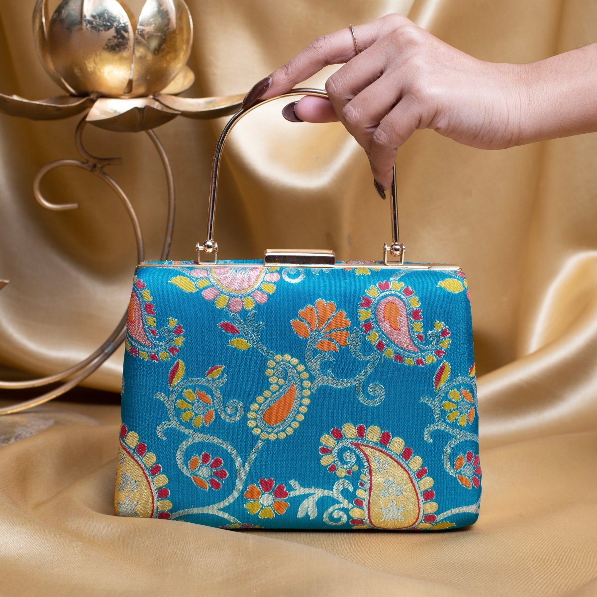 Artklim Blue Based Floral Pattern Printed Clutch