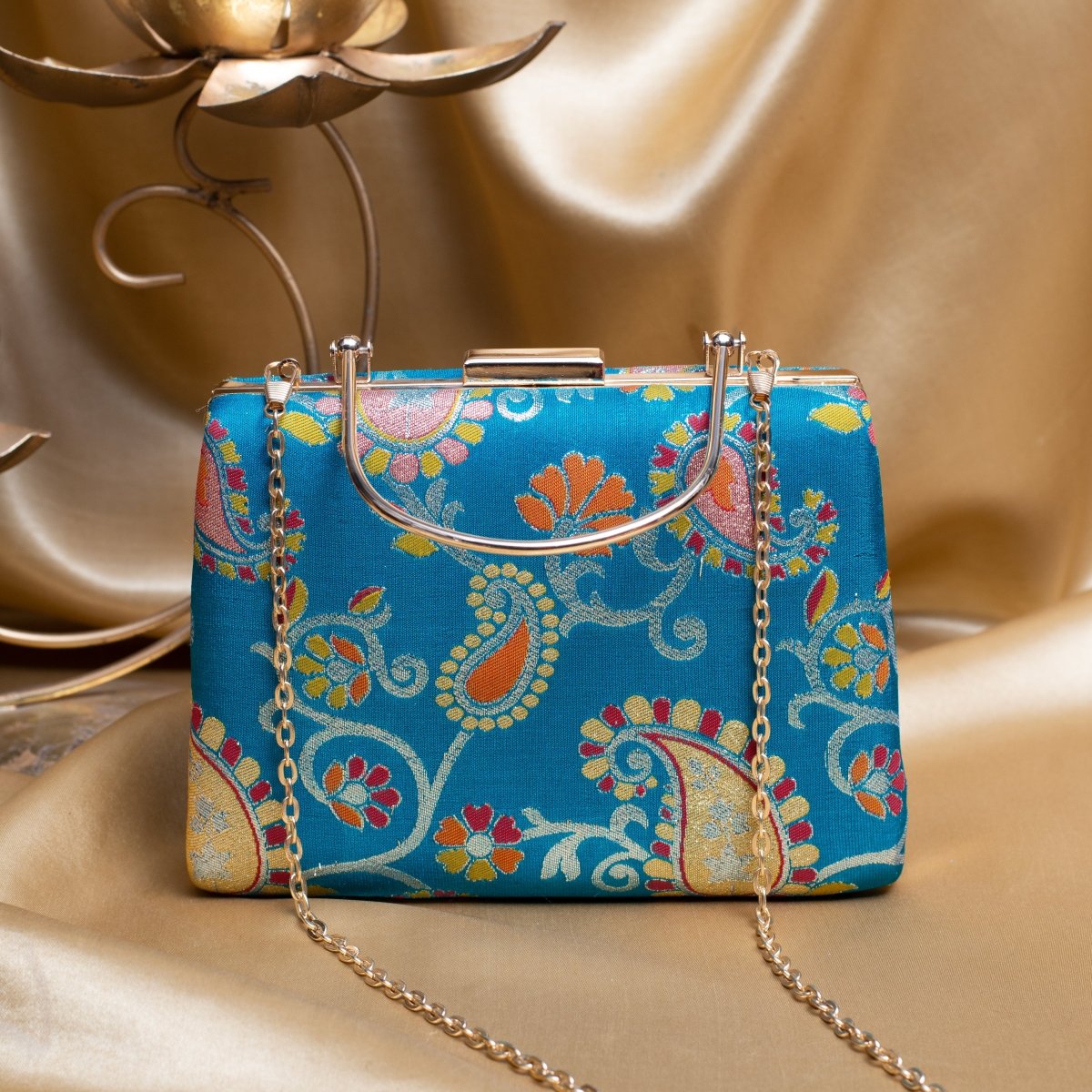 Artklim Blue Based Floral Pattern Printed Clutch