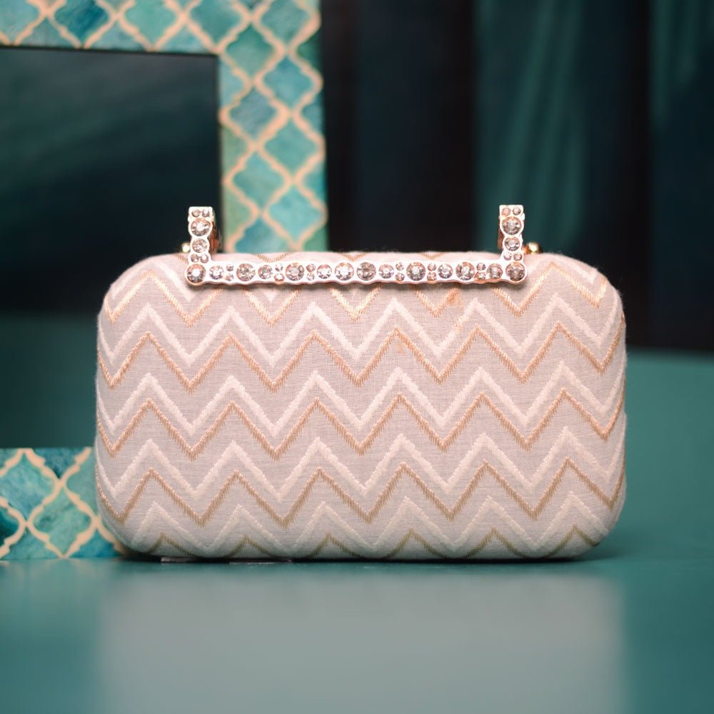 Artklim White Embroidery Party Clutch