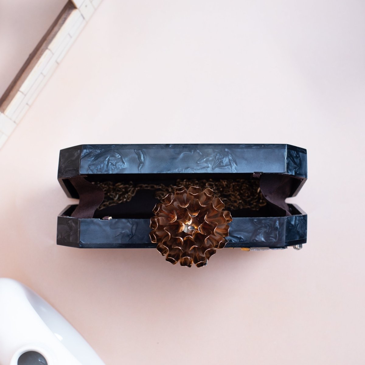 Artklim Black Stone Acrylic Clutch