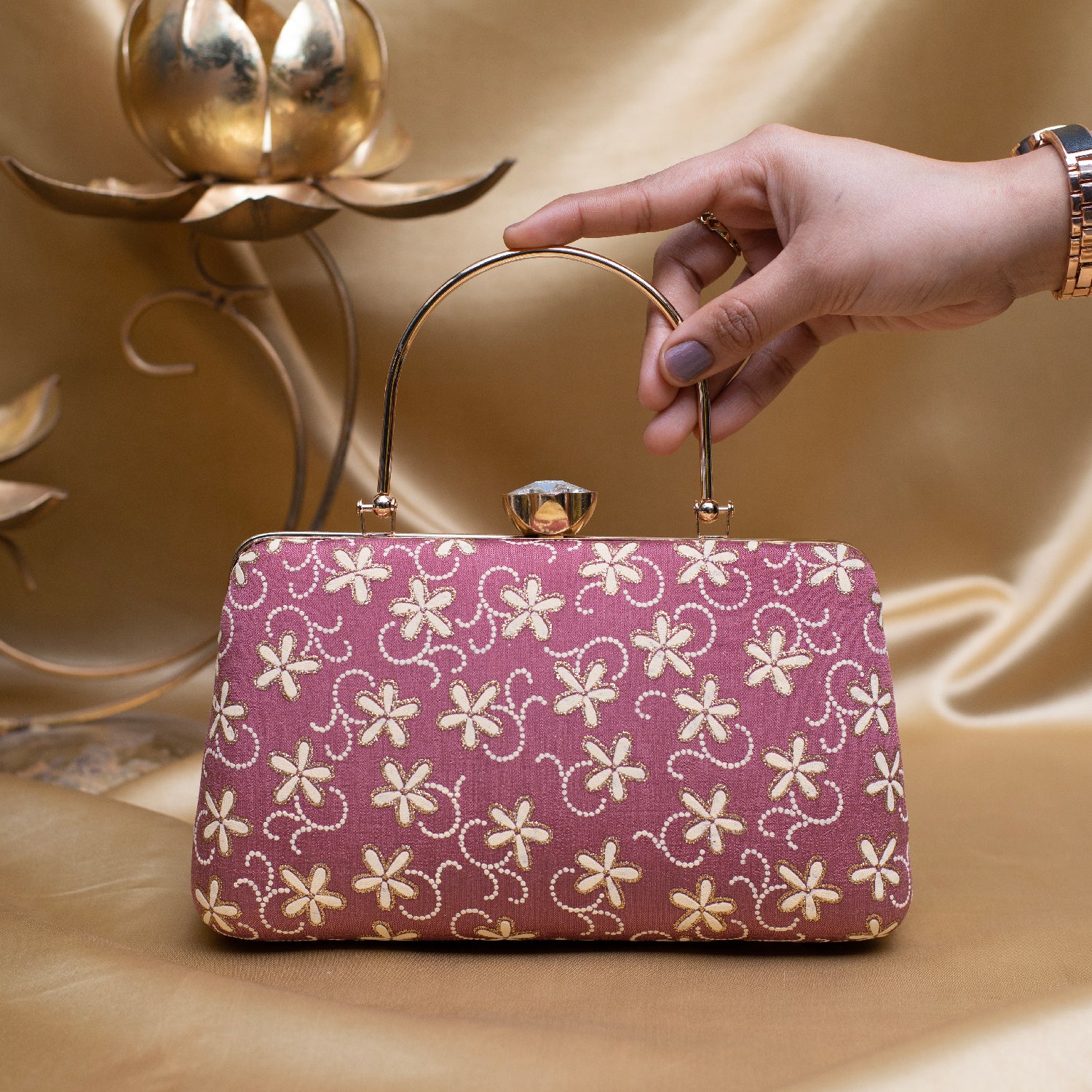 Artklim Lavender Based White Floral Embroidery Clutch