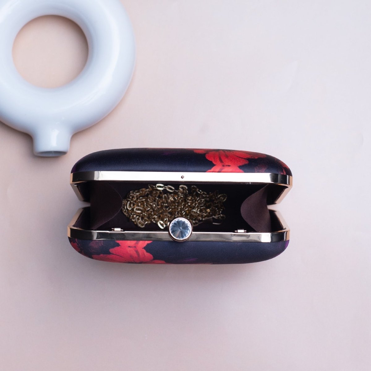 Artklim Black Based Portrait Printed Clutch