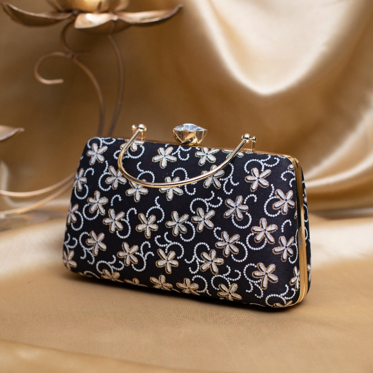 Artklim Black Based White Floral Embroidery Clutch