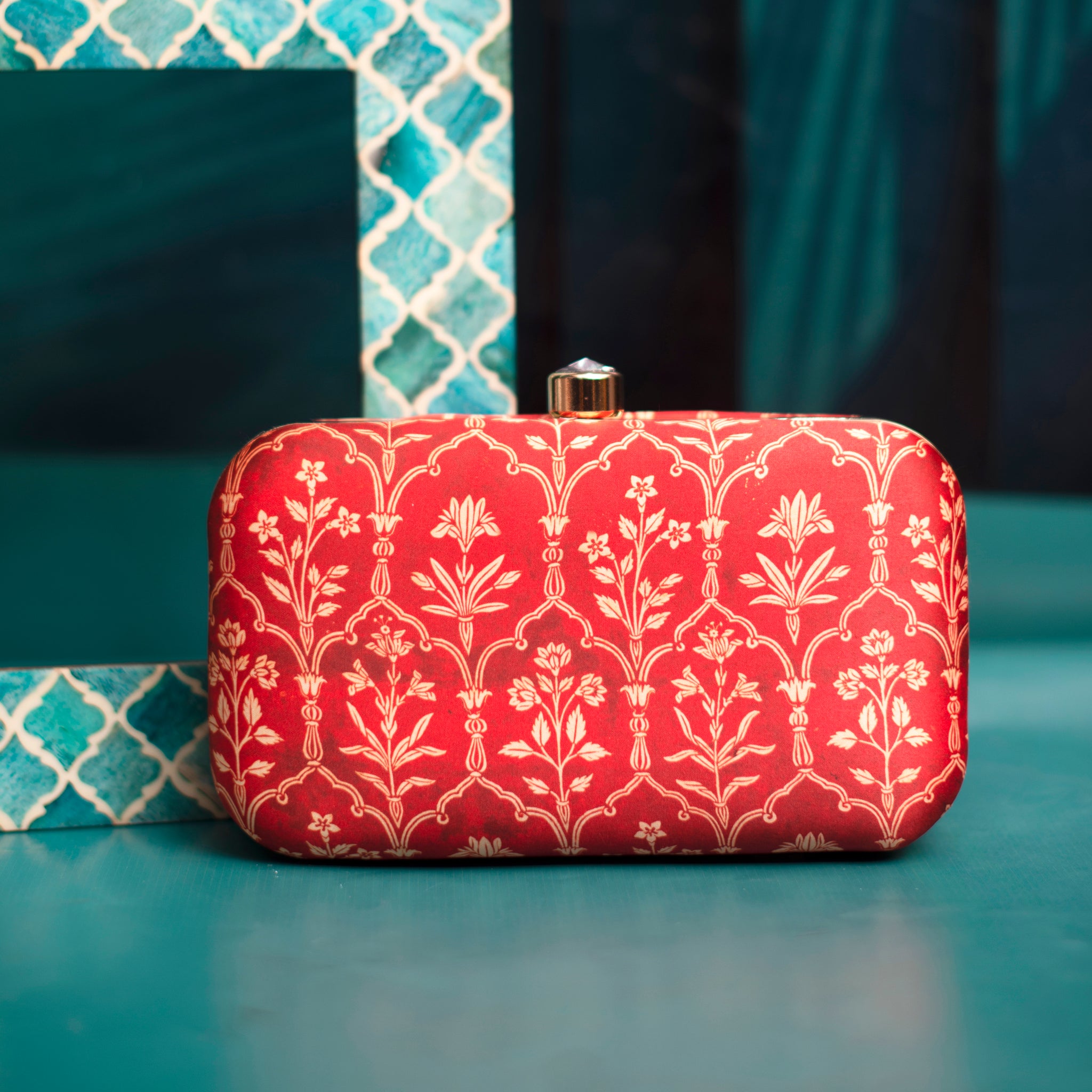 Artklim Red Floral Printed Clutch