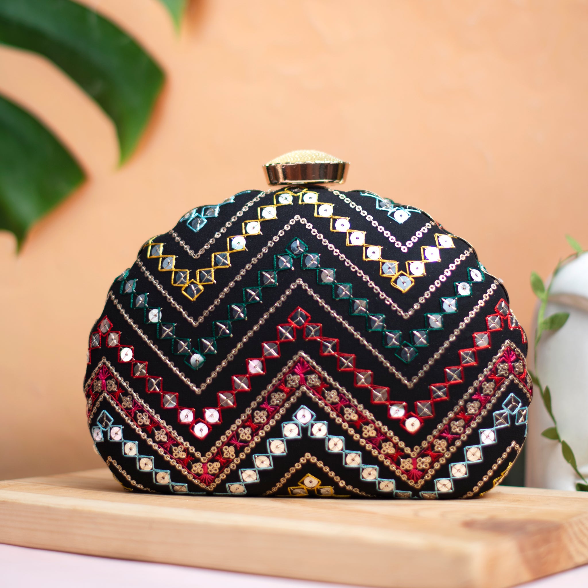 Artklim Black Zig Zag Embroidery D-Shape Party Clutch