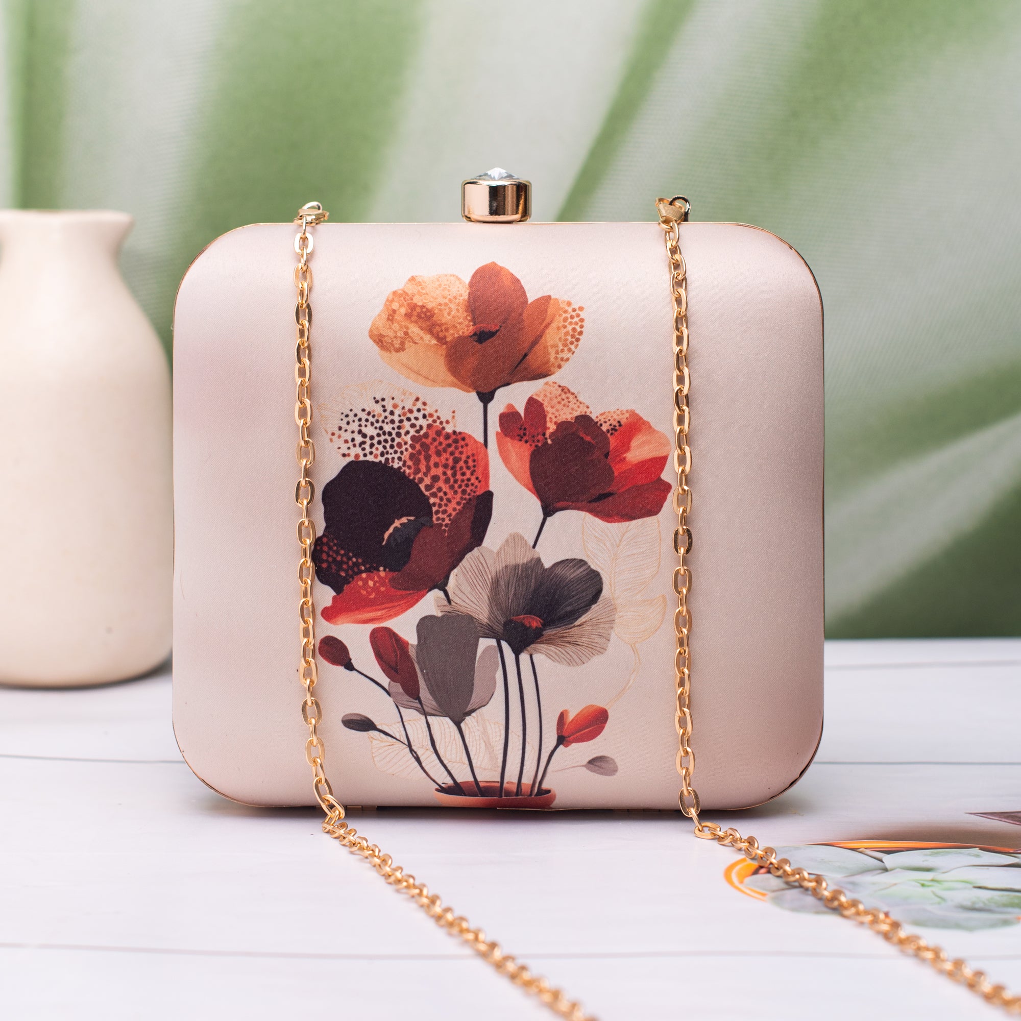 Artklim Abstract Red–Brown Floral Portrait Clutch