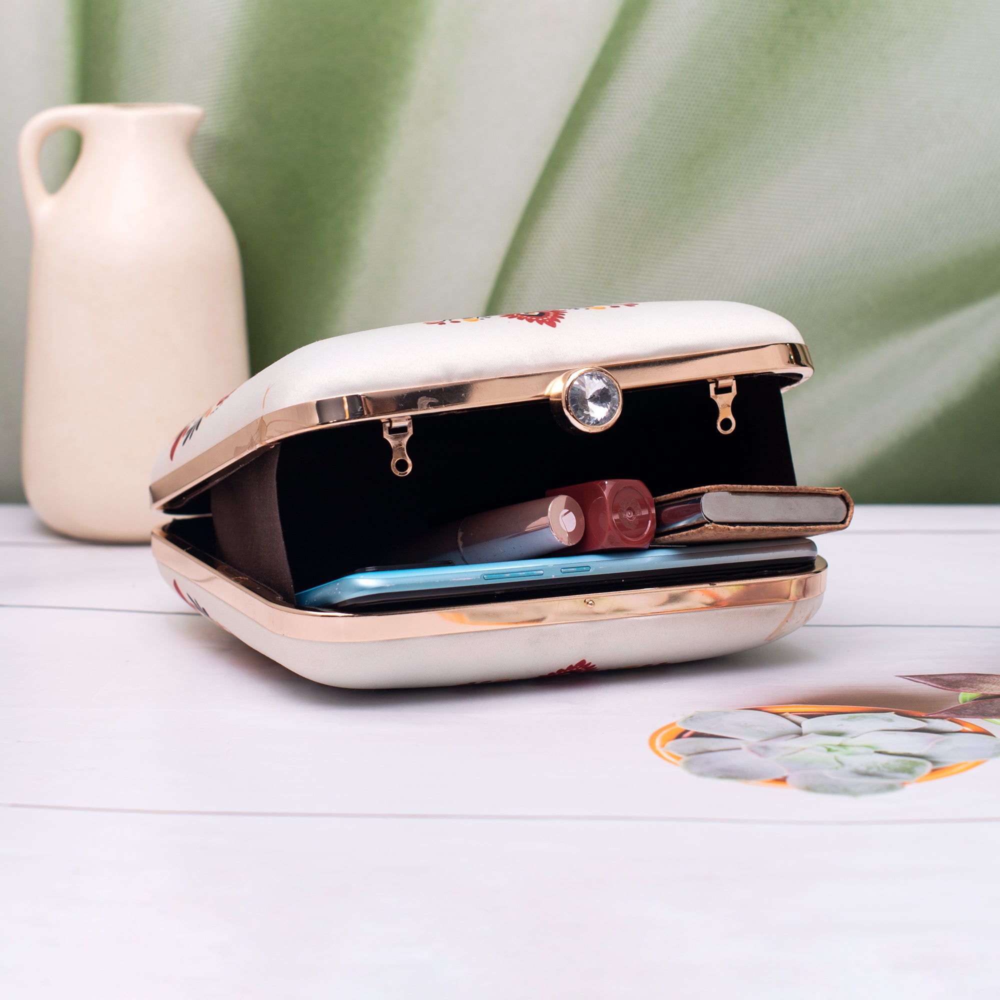Artklim Royal Twin Peacocks Pattern Portrait Clutch