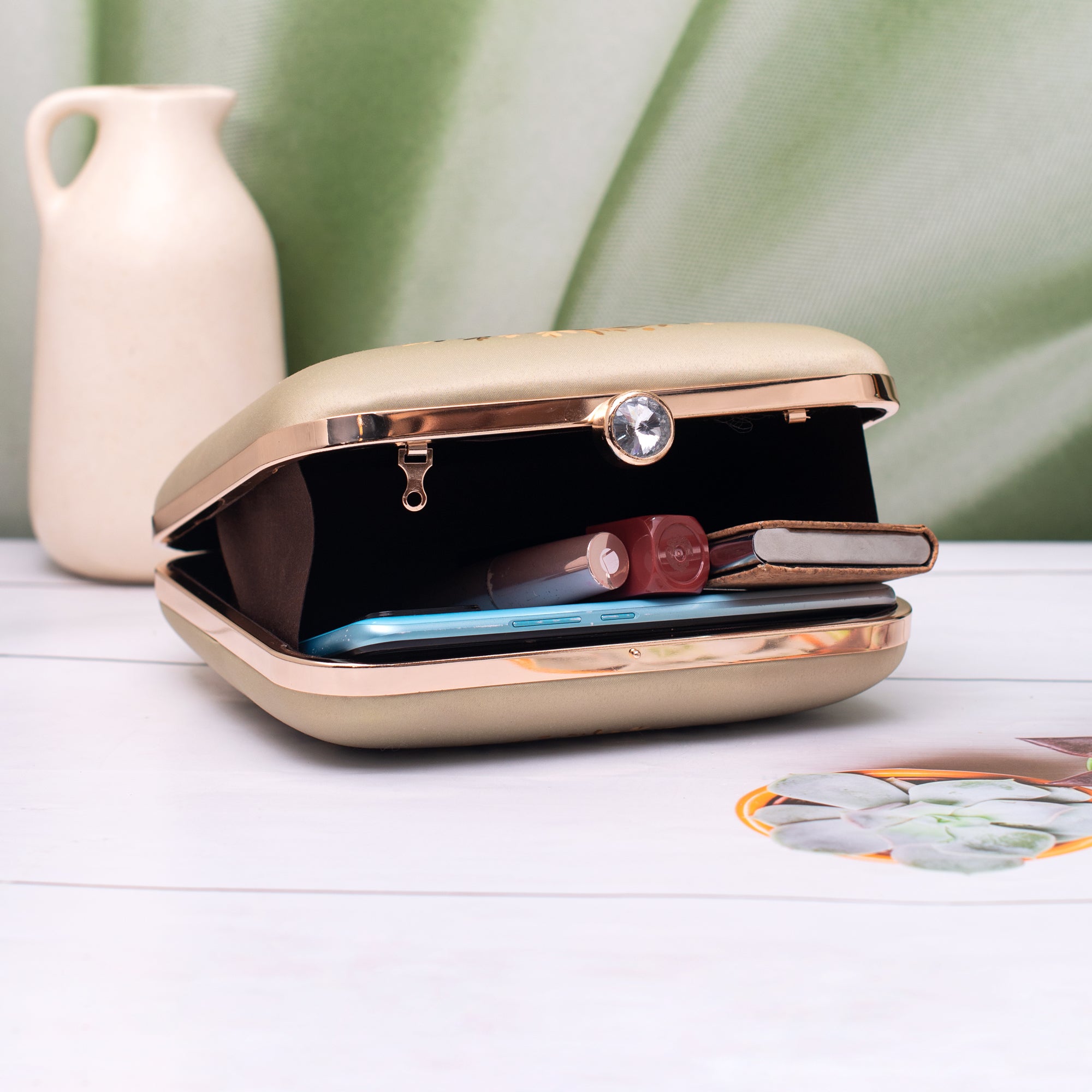 Artklim Golden Tree pattern Printed Clutch