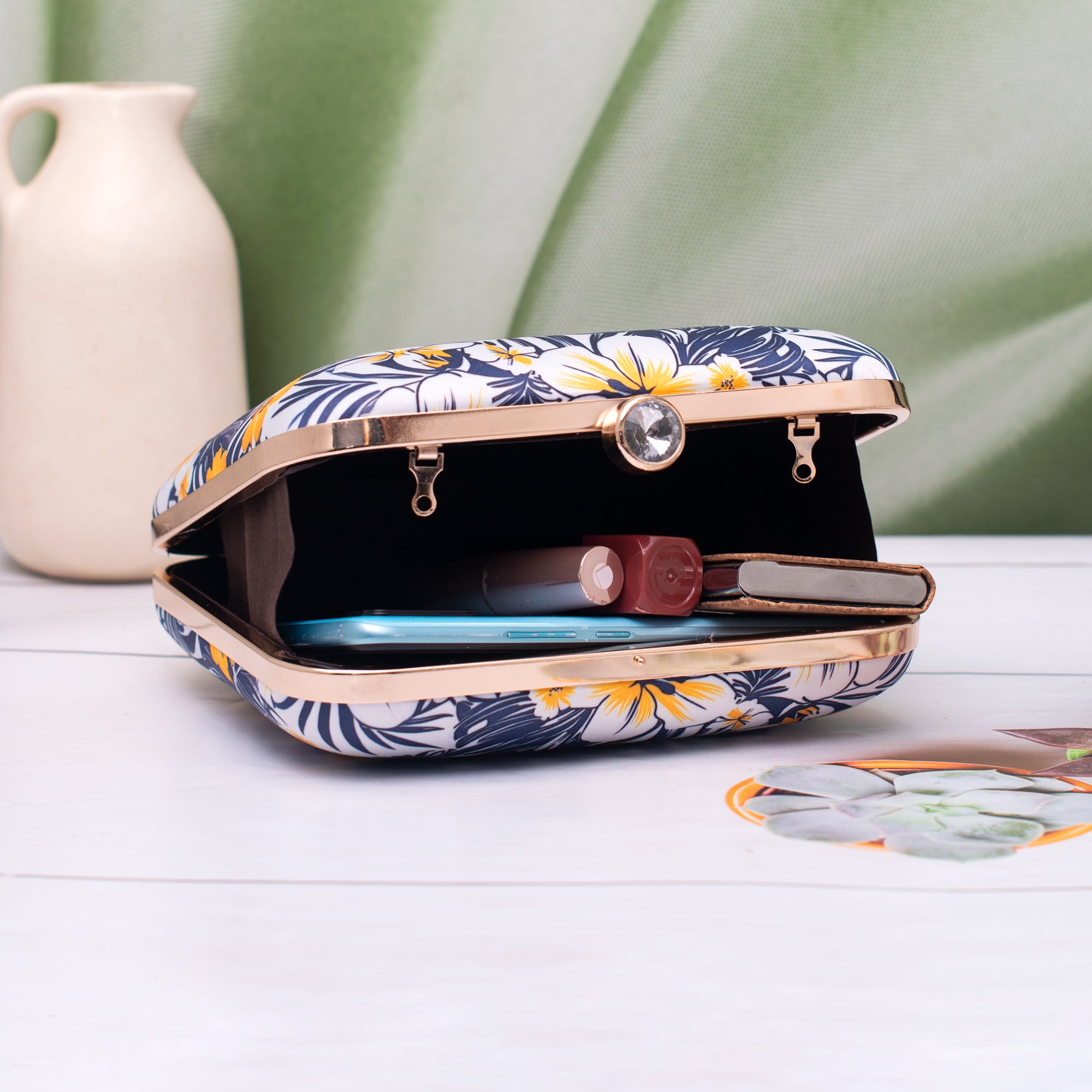 Artklim Blue Tropical Floral Portrait Clutch