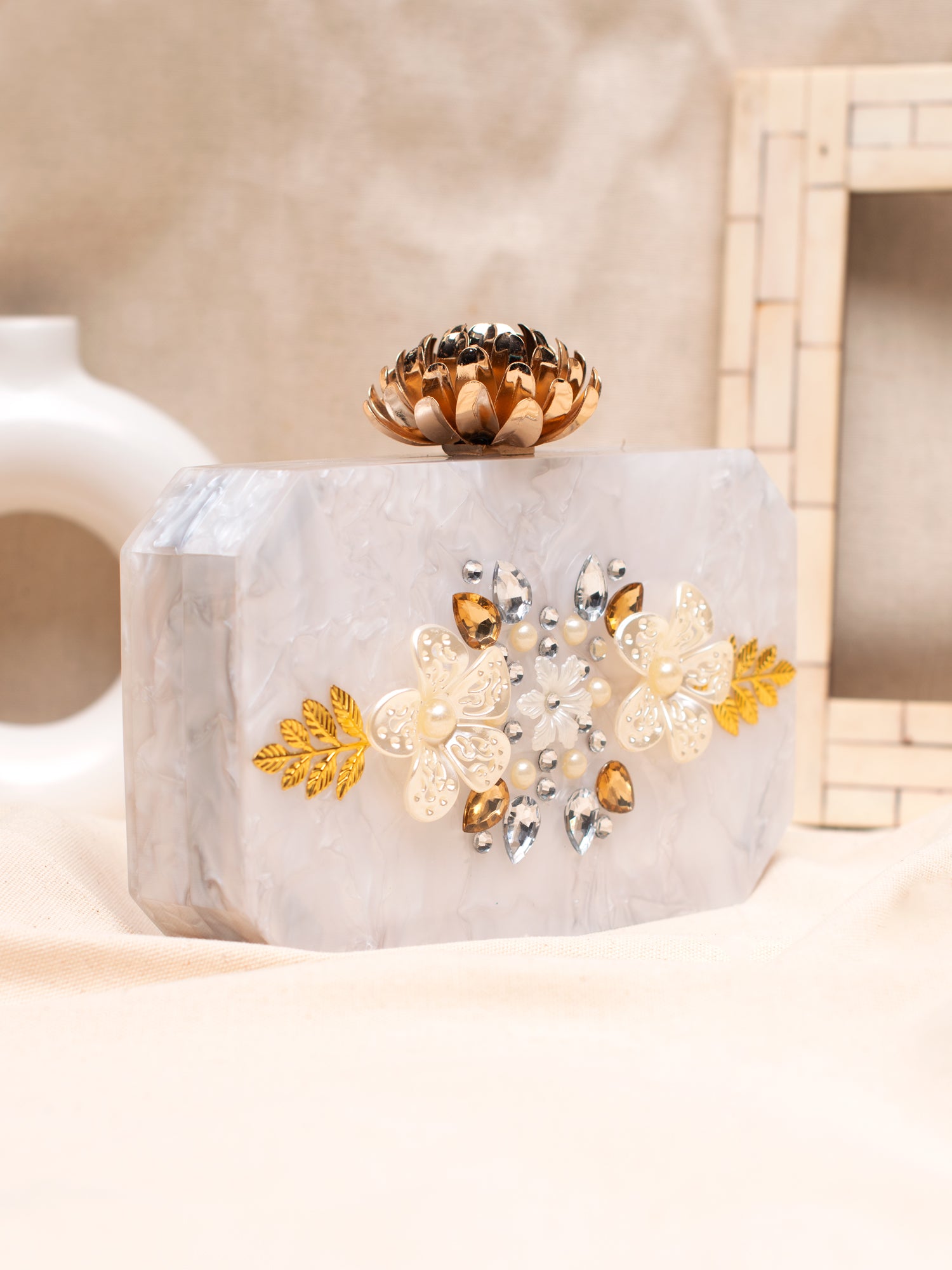 Artklim White Stone Acrylic Clutch