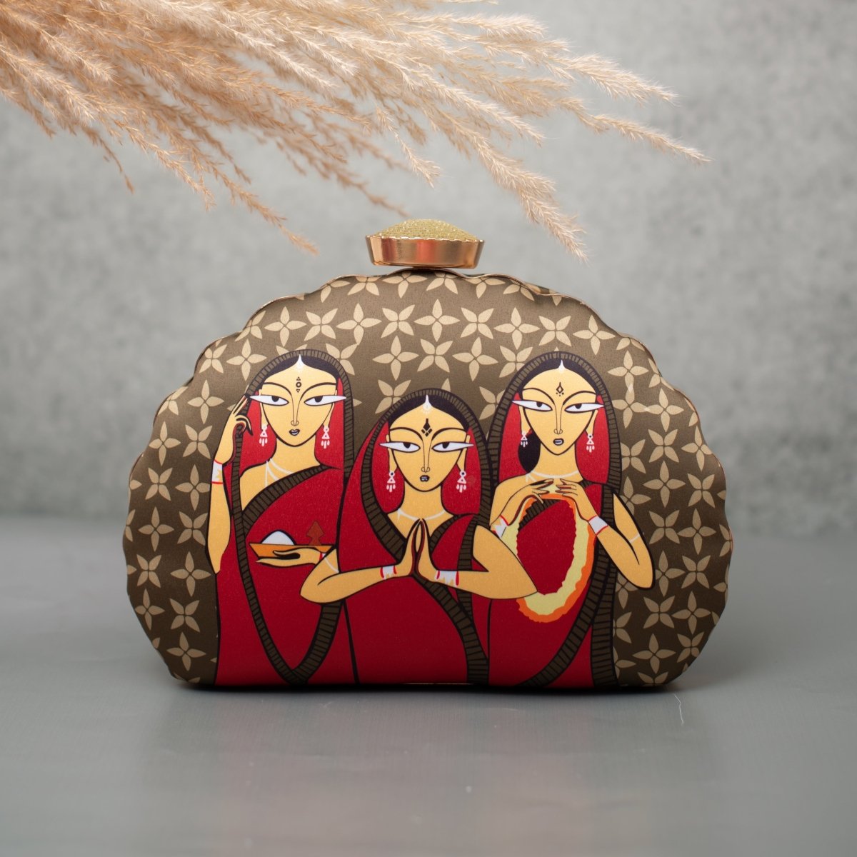 Artklim Madhubani Art Printed D-Shape Clutch