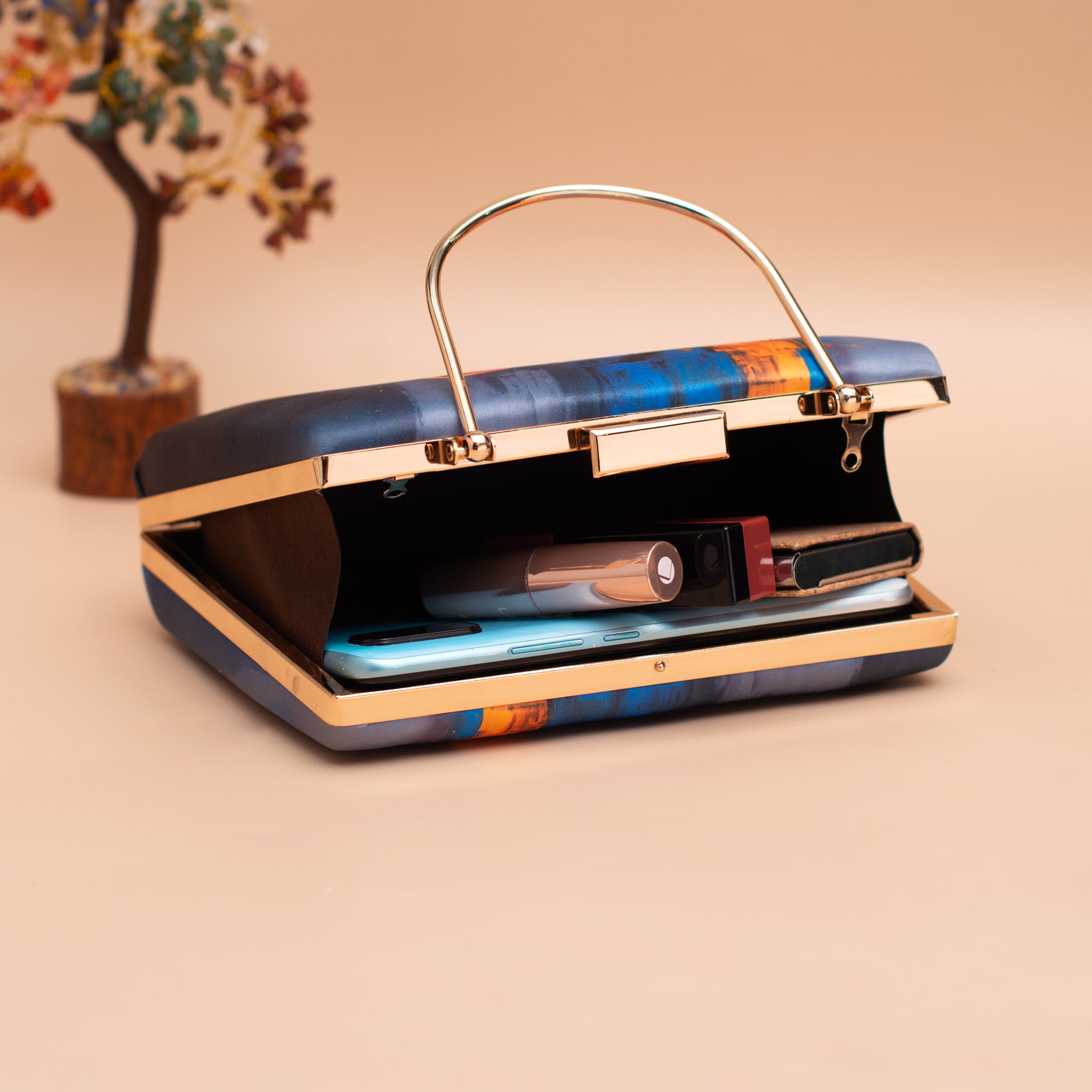Artklim Multicolored Leopard Printed Clutch