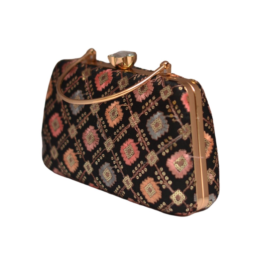 Artklim Black Embroidered Clutch