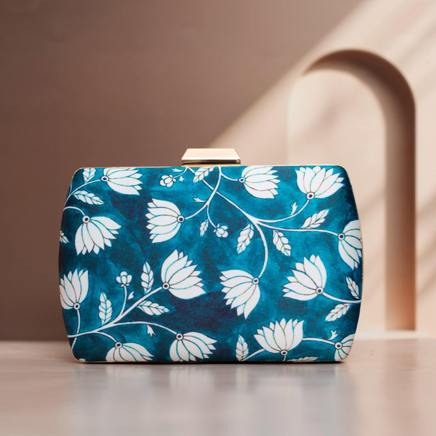 Artklim Blue and White Floral Printed Clutch