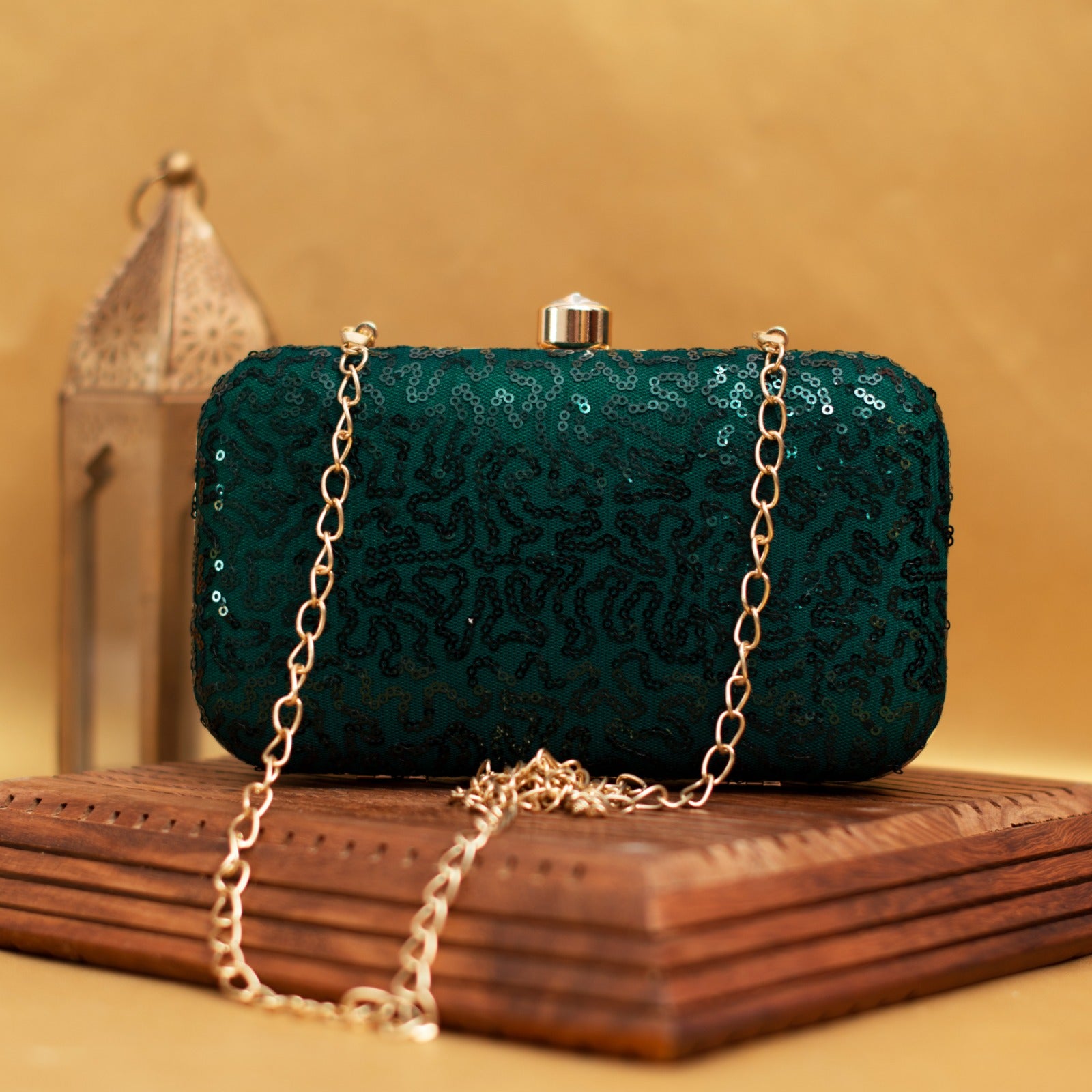 Artklim Green Sequins Party Clutch