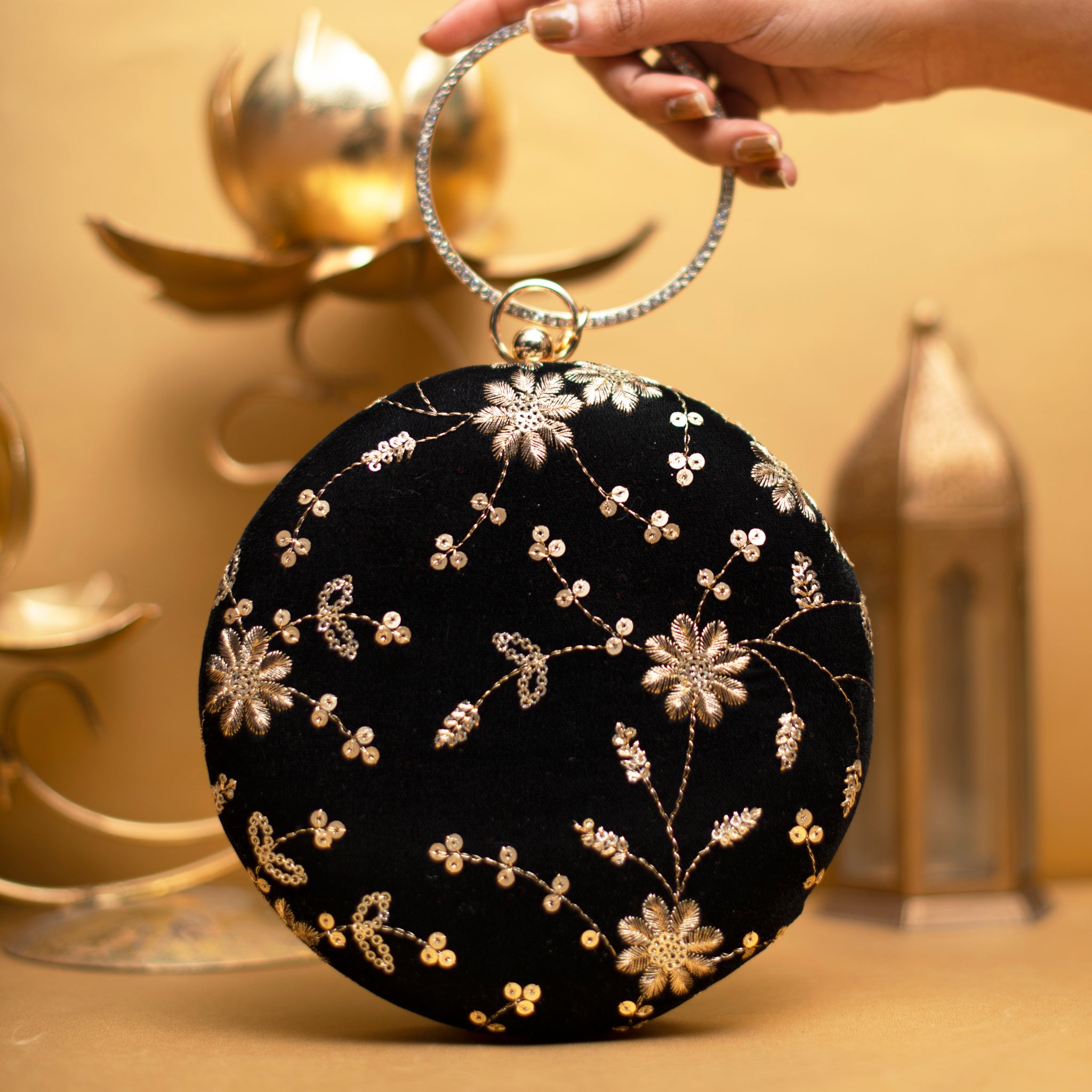 Black Floral Embroidery Round Clutch