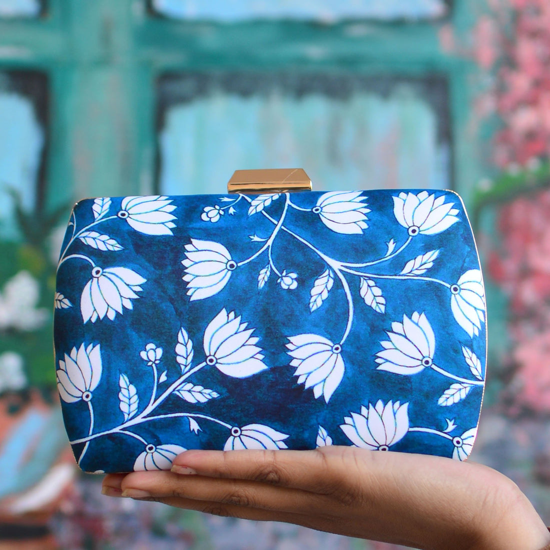 Artklim Blue and White Floral Printed Clutch