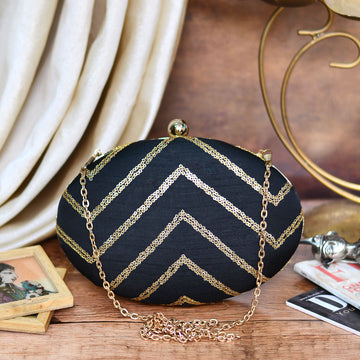 Black Zig Zag Clutch