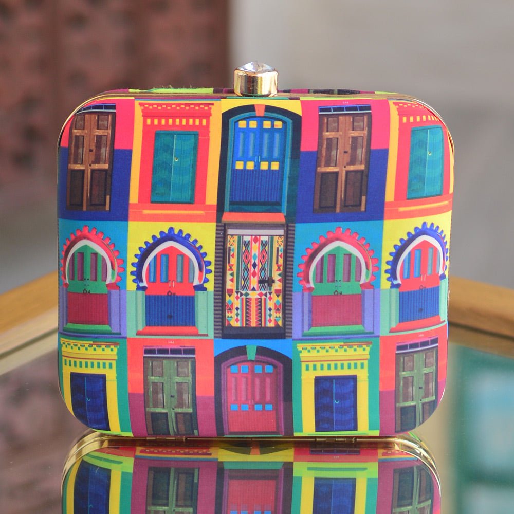 Mother Daughter Twinning Printed Clutch