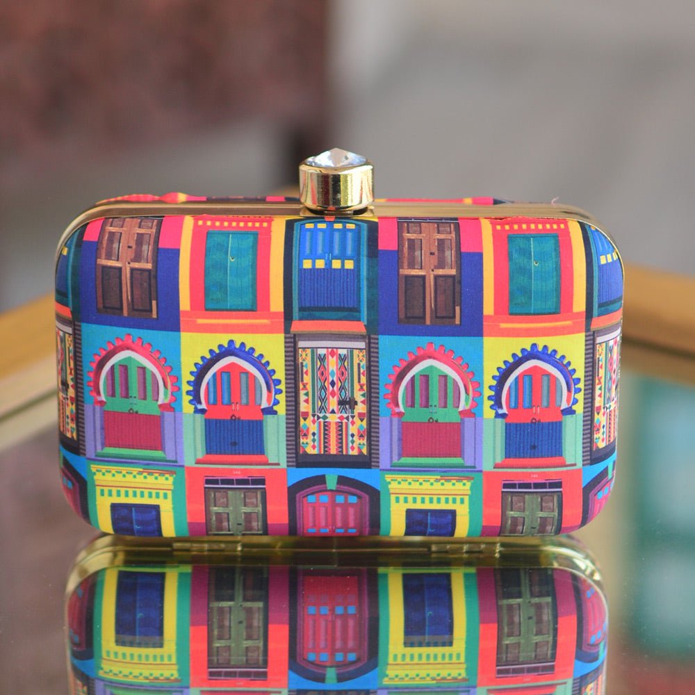 Mother Daughter Twinning Printed Clutch