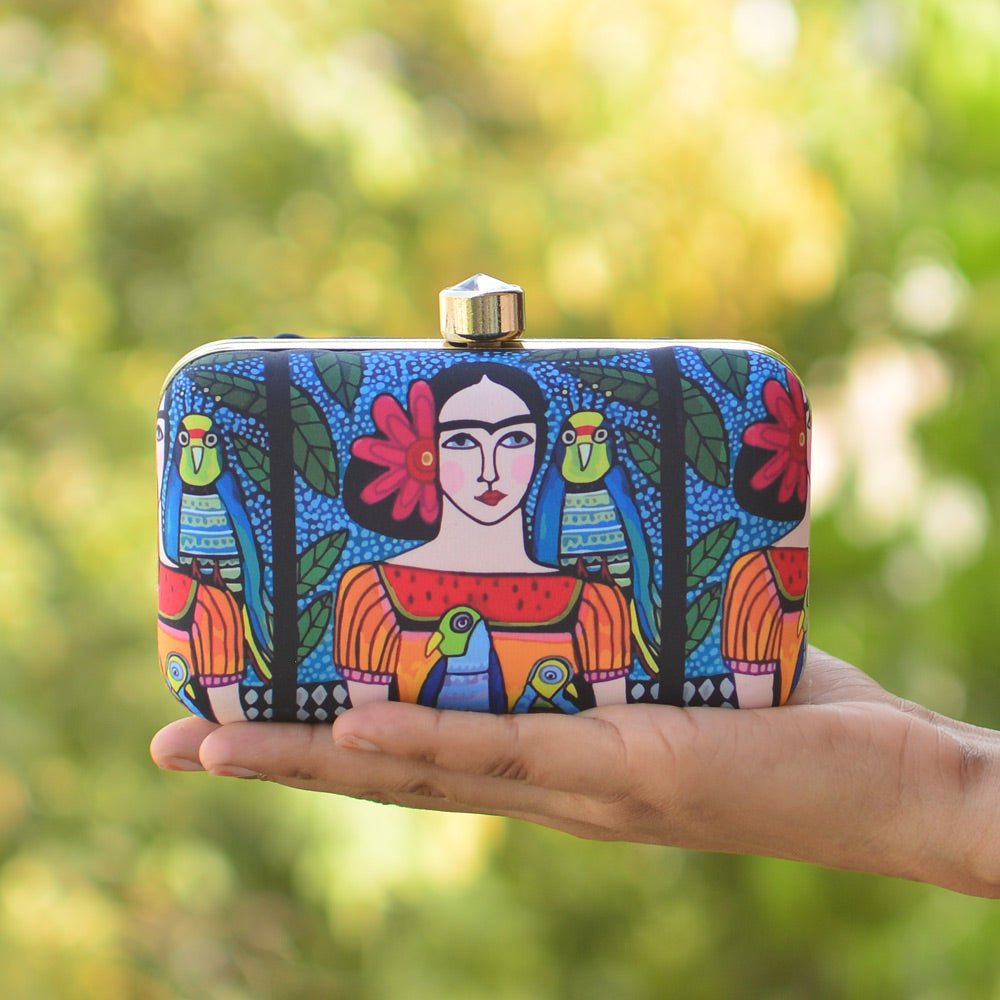 Mother Daughter Twinning Printed Clutch