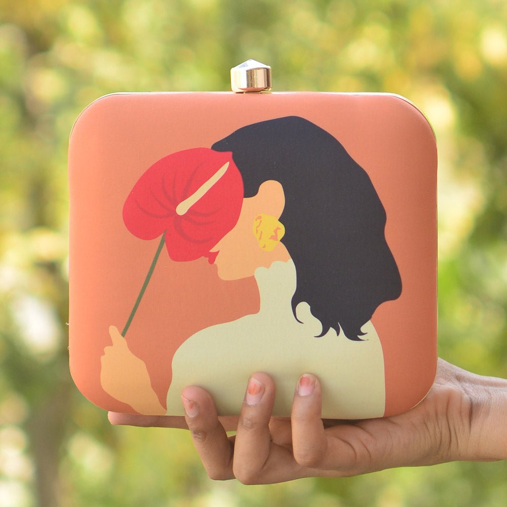 Mother Daughter Twinning Printed Clutch