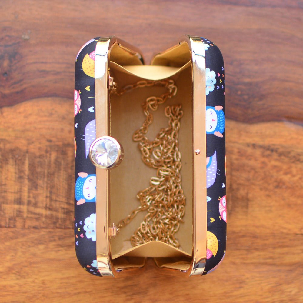 Mother Daughter Twinning Printed Clutch