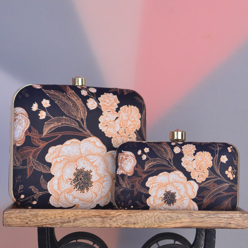 Mother Daughter Twinning Printed Clutch