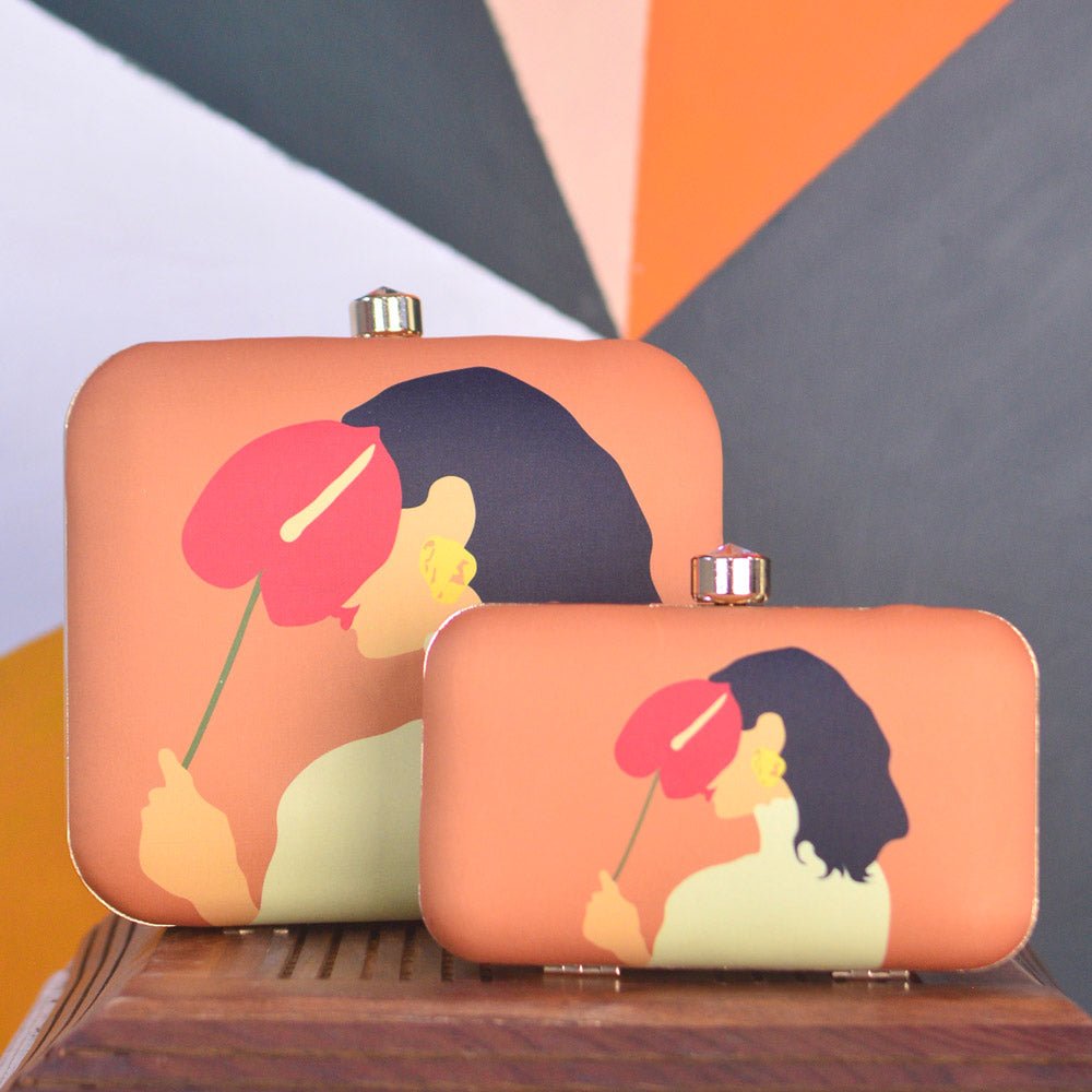 Mother Daughter Twinning Printed Clutch