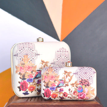 Mother Daughter Twinning Printed Clutch