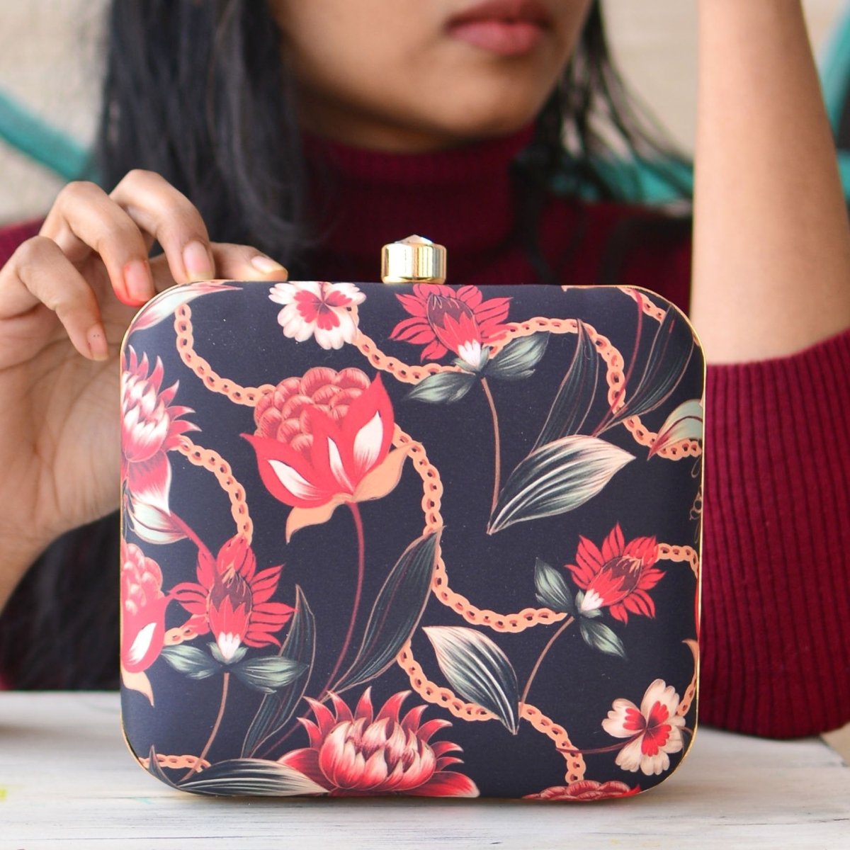 Artklim Black Floral Printed Clutch