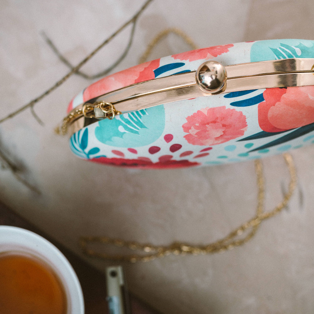 Artklim Floral Oval Pastel Clutch